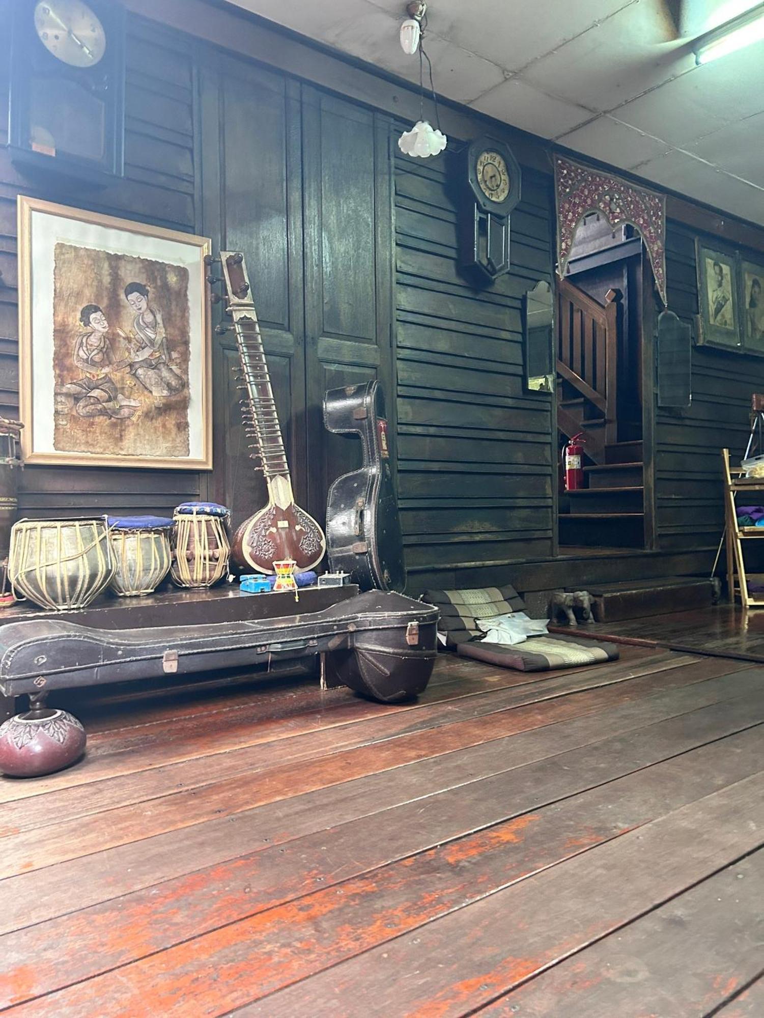 Chest'S Place Bangkok Esterno foto